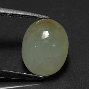 Jadeíta Verde blanquecino natural de 3.90 ct, Corte Óvalo, Translúcido