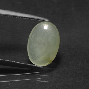Jadeíta verde natural de 1,87 ct, transparente, transparente / translúcido