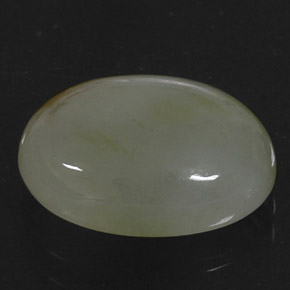 Jadeíta Verde blanquecino natural de 6.30 ct, Corte Óvalo, Opaco