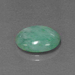 Jadeíta Verde natural de 5.48 ct, Corte Óvalo, Opaco