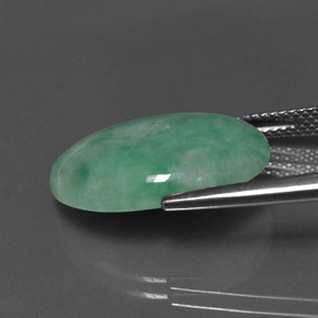 Jadeíta verde natural de 12,72 ct, corte óvalo, opaco