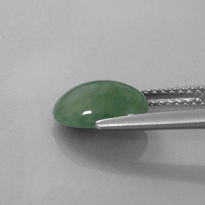 Jadeíta Verde natural de 2.22 ct, Corte Óvalo, Translúcido