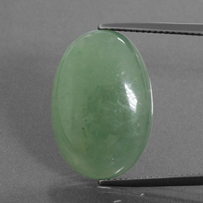 Jadeíta Verde natural de 20.88 ct, Ovalada, Translúcido