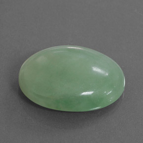 Jadeíta Verde natural de 27.45 ct, Ovalada, Translúcido