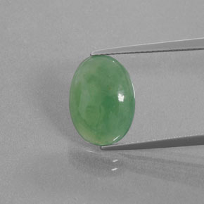 Jadeíta Verde natural de 6.33 ct, Corte Óvalo, Translúcido