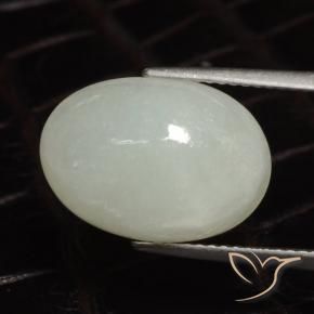 Jadeíta Verde amarillento natural de 9.78 ct, Ovalada, Translúcido