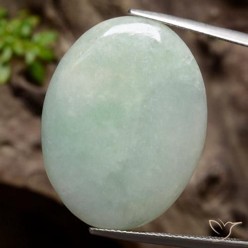 Jadeíta verde natural de 34,76 ct, corte óvalo, translúcido
