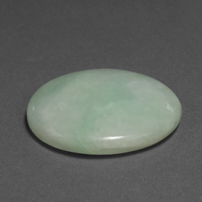 Jadeíta verde natural de 30,33 ct, corte óvalo, opaco