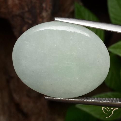 Jadeíta Verde claro natural de 24.97 ct, Ovalada, Translúcido