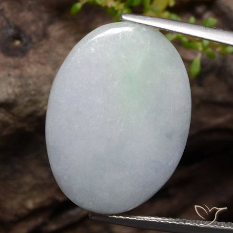 Jadeíta Blanco grisáceo natural de 19.20 ct, Ovalada, Translúcido