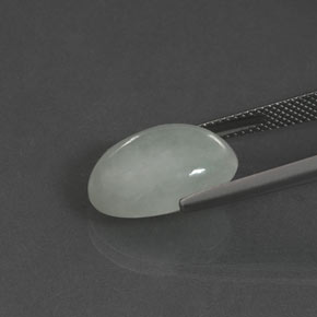 Jadeíta Verde pastel natural de 10.25 ct, Corte Óvalo, Transparente