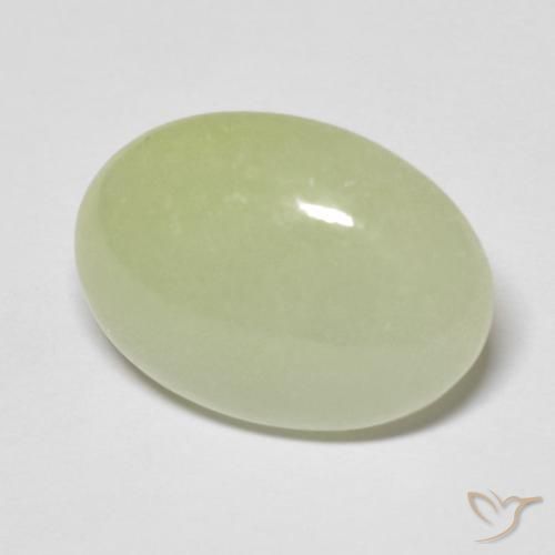 Jadeíta Verde Oliva natural de 10.83 ct, Ovalada, Translúcido