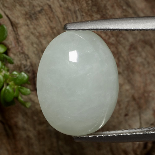 Jadeíta Multicolor natural de 8.73 ct, Corte Óvalo, Translúcido