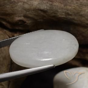 Jadeíta blanco natural de 42,87 ct, corte óvalo, translúcido
