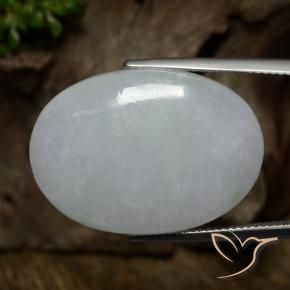 Jadeíta Verde medio natural de 32.57 ct, Ovalada, Translúcido