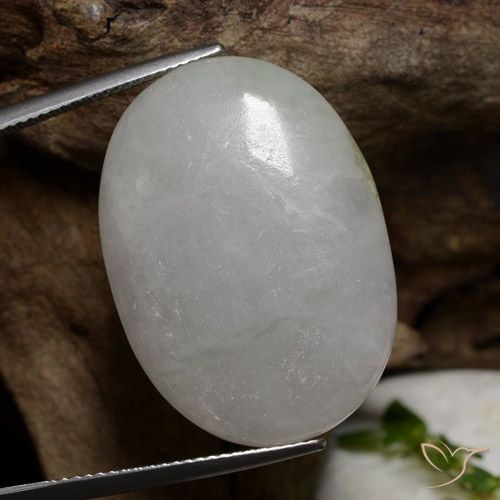 38.19ct Natural Verde medio Jadeíta, Ovalada, Translúcido