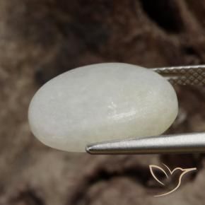 Jadeíta Gris muy claro natural de 8.75 ct, Ovalada, Translúcido