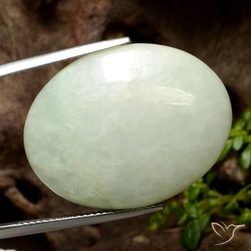 Jadeíta Verde Oliva natural de 42.61 ct, Ovalada, Translúcido
