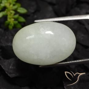 Jadeíta Blanco verdoso pálido natural de 21.95 ct, Ovalada, Translúcido