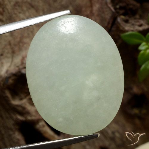 13.03ct Natural Verde Oliva Jadeíta, Ovalada, Translúcido