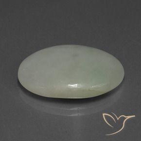 Jadeíta Verde medio natural de 20.76 ct, Ovalada, Translúcido