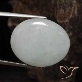 Jadeíta Verde grisáceo natural de 16.93 ct, Ovalada, Translúcido