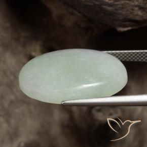 Jadeíta Verde grisáceo natural de 18.35 ct, Ovalada, Translúcido