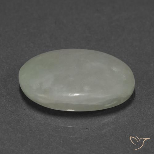 Jadeíta Verde medio natural de 9.31 ct, Ovalada, Translúcido