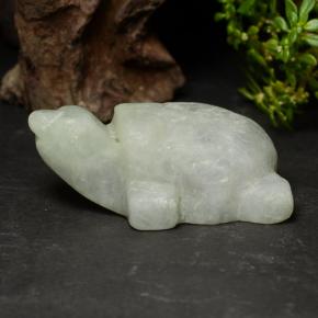 Jadeíta verde natural de 76,06 ct, forma elegante, opaco