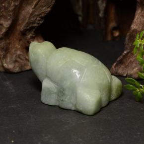 Jadeíta verde natural de 85,76 ct, forma elegante, opaco