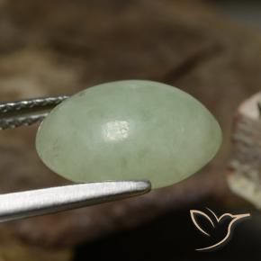 Jadeíta Verde claro natural de 4.89 ct, Corte Óvalo, Translúcido