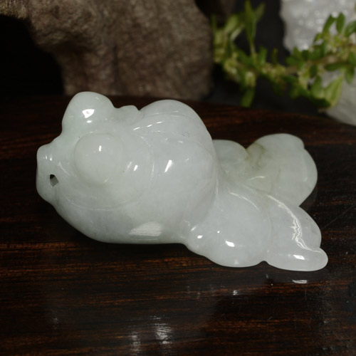 Jadeíta blanco natural de 39,59 ct, forma elegante, translúcido
