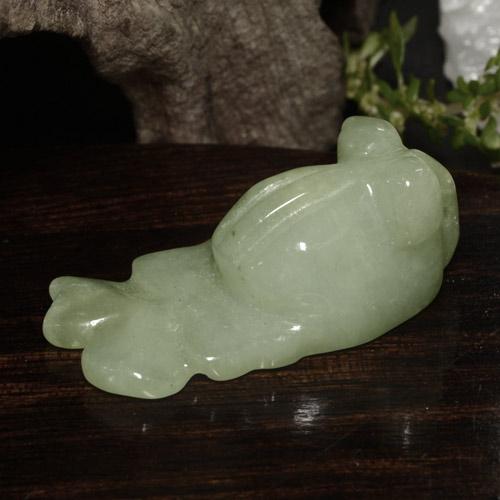 Jadeíta verde natural de 30,86 ct, forma elegante, translúcido