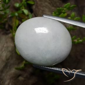 Jadeíta Blanco grisáceo natural de 22.14 ct, Ovalada, Translúcido