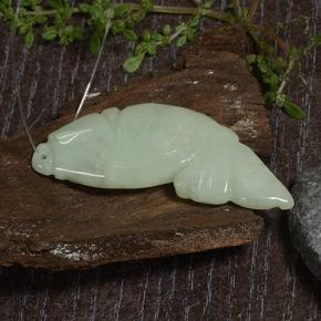 Jadeíta Verde medio natural de 25.28 ct, Forma elegante, Translúcido