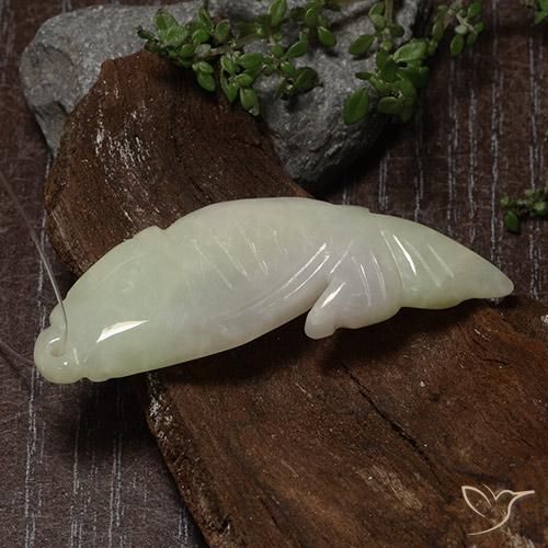 Jadeíta Verde claro cálido natural de 33.07 ct, Elegante, Translúcido