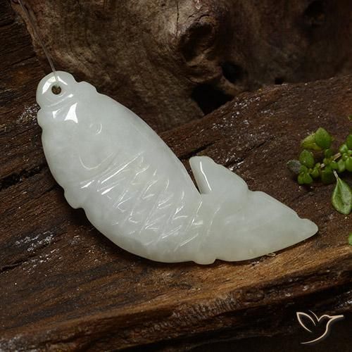 Jadeíta Blanco grisáceo natural de 30.39 ct, Forma elegante, Translúcido