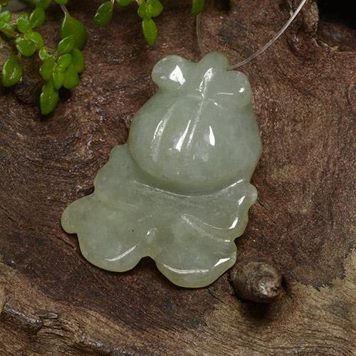 Jadeíta verde natural de 24,53 ct, forma elegante, translúcido