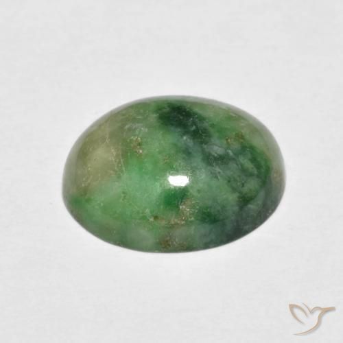 Jadeíta Verde cálido natural de 4.66 ct, Ovalada, Opaco
