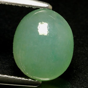 Jadeíta Verde natural de 2.01 ct, Corte Óvalo, Opaco