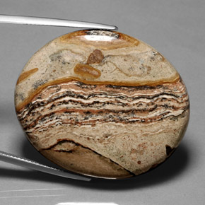Jaspe multicolor natural de 64,35 ct, corte óvalo, opaco