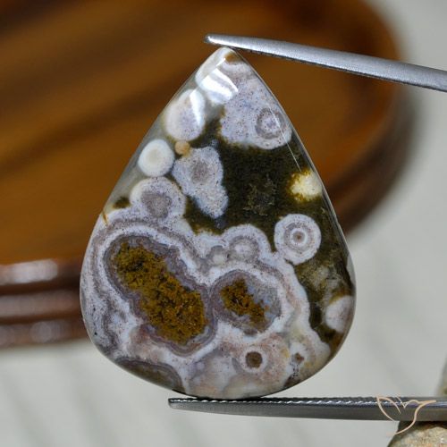 37.19ct Natural Multicolor Jaspe, En forma de pera, Opaco