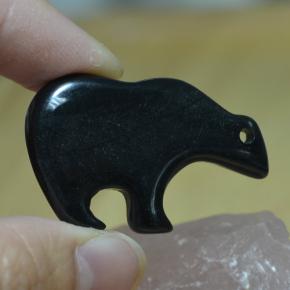 Jaspe negro natural de 42,52 ct, forma elegante, opaco