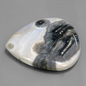 Jaspe multicolor natural de 137,25 ct, en forma de pera, opaco