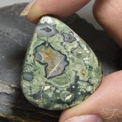 35.35ct Natural Multicolor Jaspe, En forma de pera, Opaco