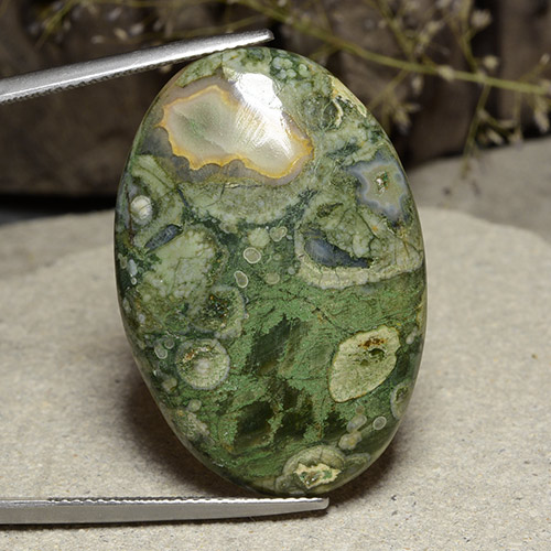 Jaspe Multicolor natural de 28.73 ct, Corte Óvalo, Opaco