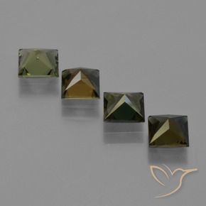 Gemas de Kornerupina Verde terroso natural de 2.48 ct, Cuadrado, VVS-VS