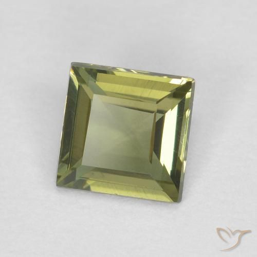 Kornerupina Verde Oliva natural de 0.39 ct, Cuadrado, VVS