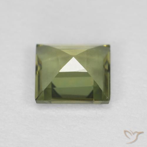 Kornerupina Verde Oliva natural de 0.39 ct, Cuadrado, VVS
