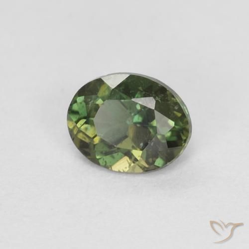Kornerupina Verde terroso natural de 0.31 ct, Ovalada, VS-SI
